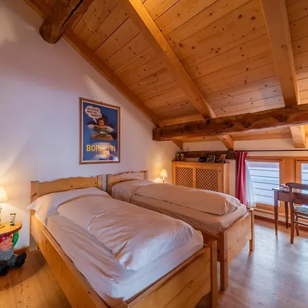 Chesa Chascharia Attic - *